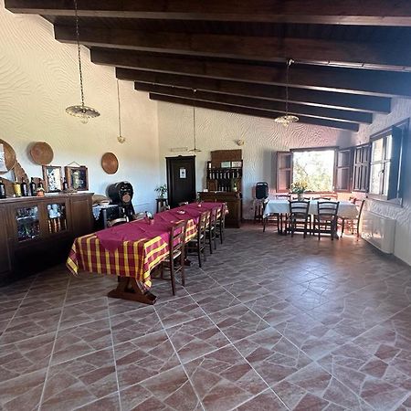 Agriturismo La Fillirea Sant' Antonio di Santadi Esterno foto