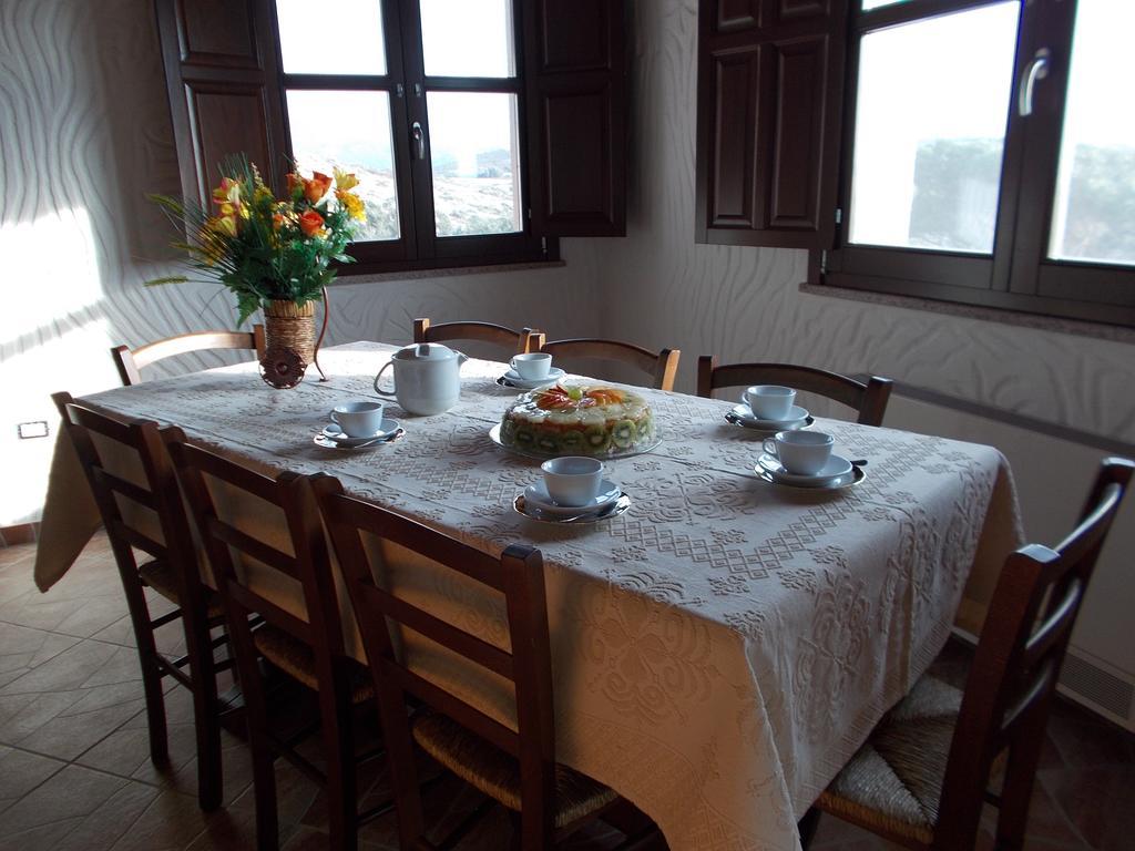 Agriturismo La Fillirea Sant' Antonio di Santadi Esterno foto